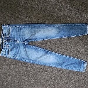 American Eagle jeans sz 2 short